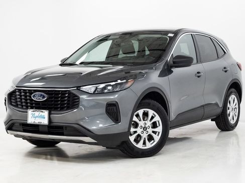 Used 2023 Ford Escape Active w/ Tech Pack #1 AWD/4WD image 1