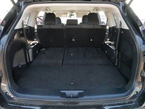 Certified 2024 Toyota Highlander LE AWD/4WD image 18