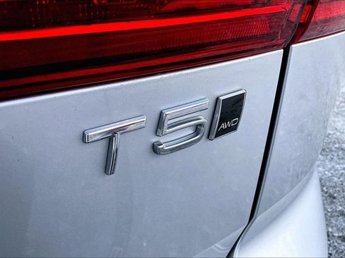 Used 2021 Volvo XC60 T5 Inscription w/ Advanced Package image 24