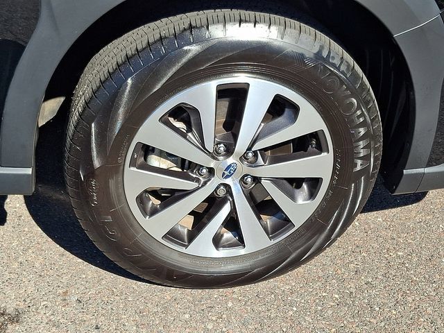 Certified 2025 Subaru Outback AWD/4WD image 8