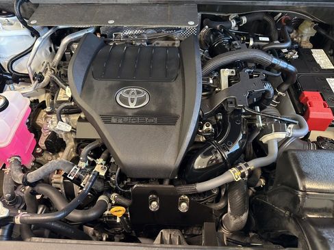 Used 2023 Toyota Highlander Limited image 25