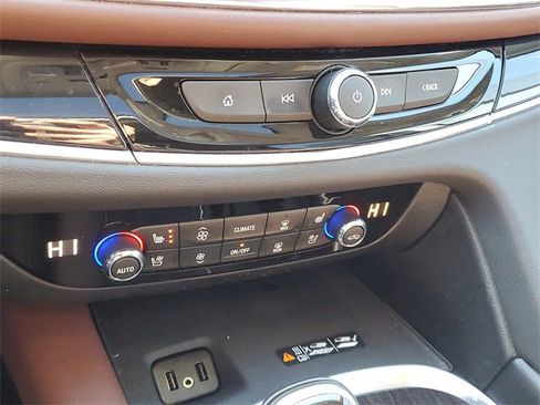 Certified 2019 Buick Enclave Avenir w/ Avenir Technology Package image 29