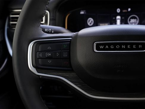 Used 2022 Jeep Wagoneer Series II image 10