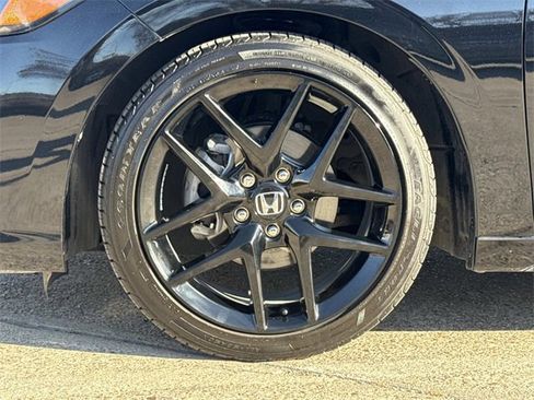Used 2024 Honda Civic Sport image 6