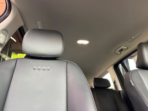 New 2026 Hyundai Ioniq 9 SEL image 18