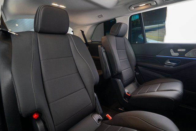 Certified 2026 Mercedes-Benz GLS 450 4MATIC image 33