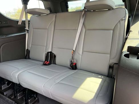 Used 2026 GMC Yukon XL Elevation image 15