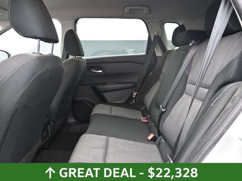 Used 2025 Nissan Rogue SV FWD image 26