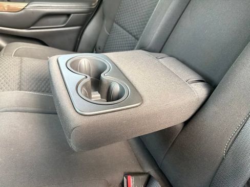 Used 2019 GMC Acadia SLE FWD image 27