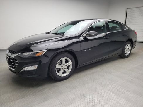 Used 2023 Chevrolet Malibu LS FWD image 2