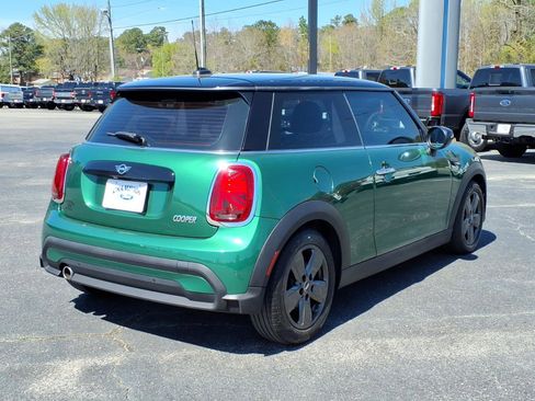 Used 2022 MINI Cooper 2-Door Hardtop FWD image 5