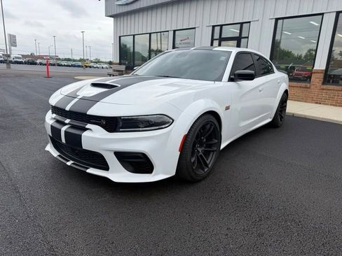 Used 2023 Dodge Charger Scat Pack RWD image 4