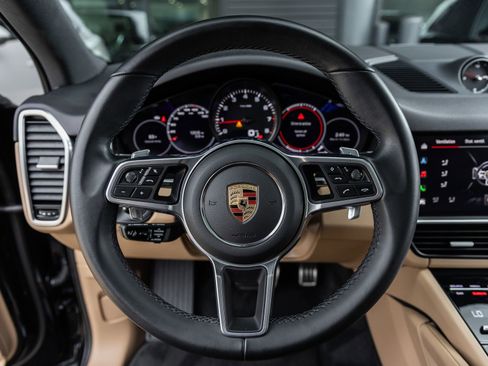 Certified 2023 Porsche Cayenne S Platinum AWD/4WD image 30