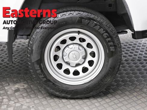 Used 2023 Chevrolet Colorado W/T image 8