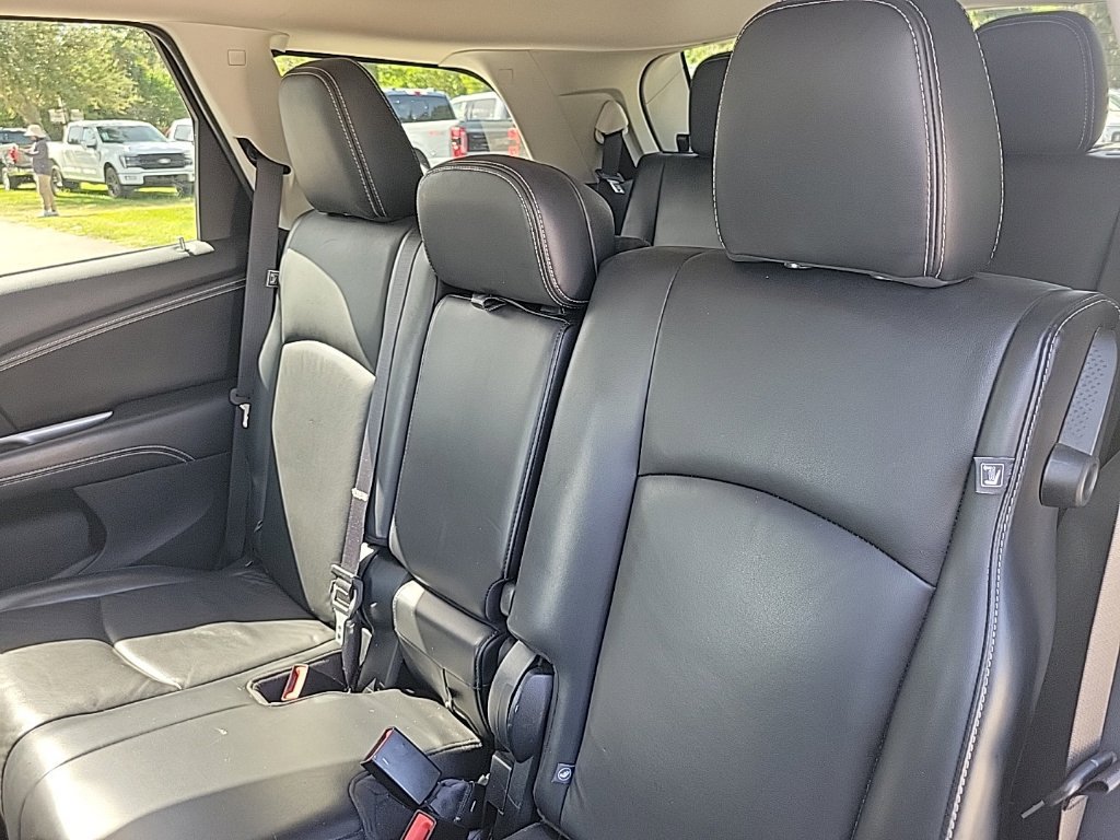 Used 2017 Dodge Journey Crossroad FWD image 11