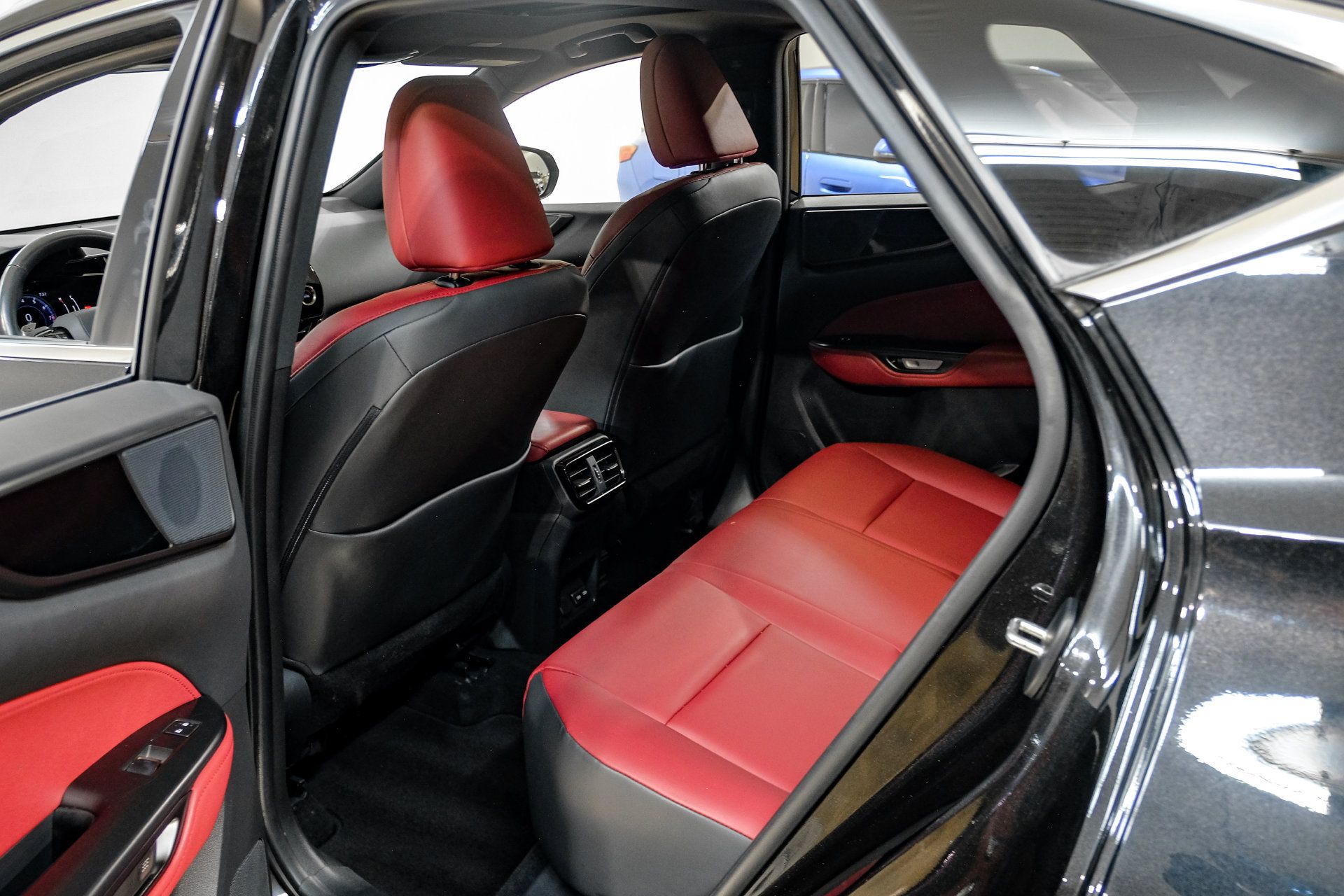 Used 2025 Lexus NX 250 FWD w/ Cold Area Package image 43
