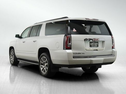 Used 2019 GMC Yukon XL Denali AWD/4WD image 3