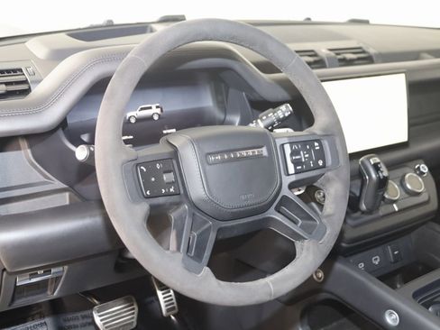 Used 2023 Land Rover Defender 110 V8 image 6