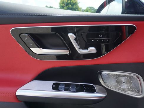 Used 2024 Mercedes-Benz GLC 43 AMG 4MATIC image 10