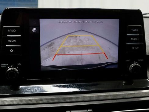 Used 2023 Kia Seltos LX image 2