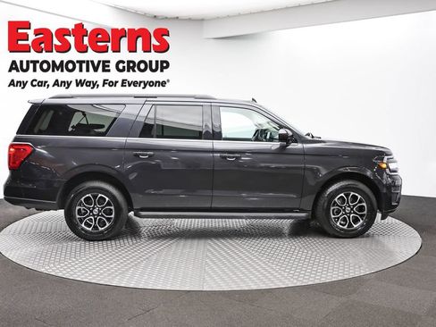 Used 2023 Ford Expedition Max XLT AWD/4WD image 4