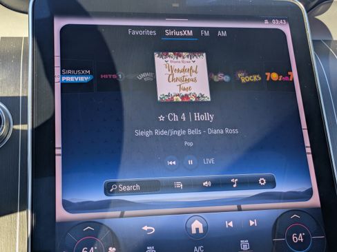 Used 2023 Mercedes-Benz GLC 300 w/ Exclusive Trim Package image 22