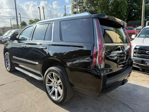 Used 2015 Cadillac Escalade Luxury RWD image 5