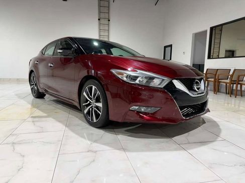 Used 2017 Nissan Maxima Platinum image 3