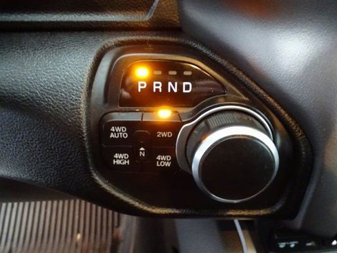 Used 2019 RAM 1500 Big Horn image 11