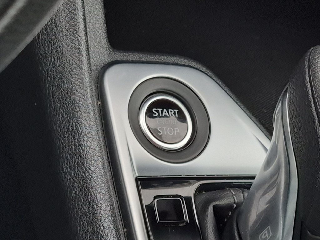 Used 2024 Nissan Sentra SV FWD image 16