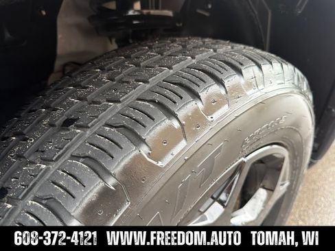 Used 2023 Jeep Compass Trailhawk w/ Trailhawk Elite Group AWD/4WD image 31