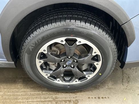 Certified 2021 Subaru Crosstrek 2.0i image 5