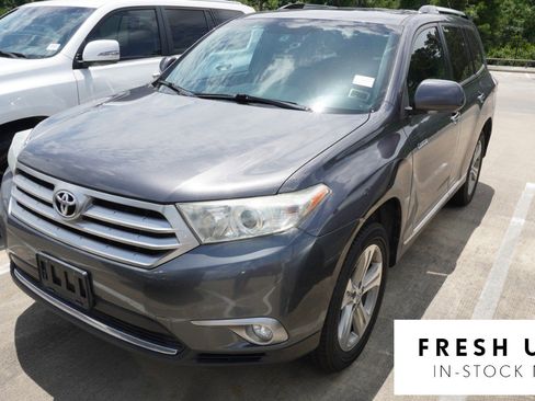 Used 2013 Toyota Highlander Limited FWD image 1