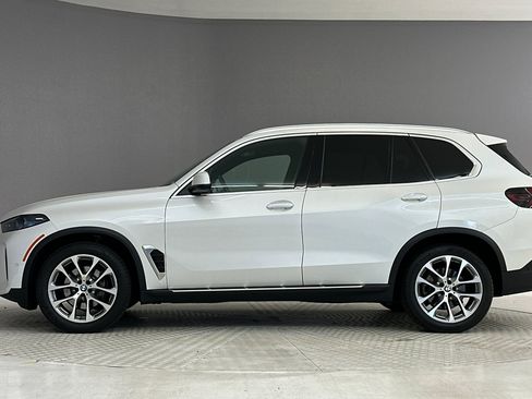 Used 2024 BMW X5 xDrive40i AWD/4WD image 2