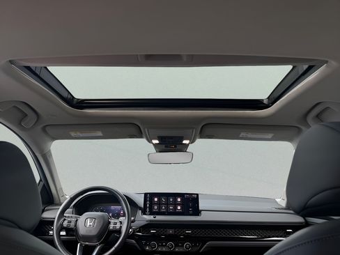 Used 2024 Honda Accord Touring image 20