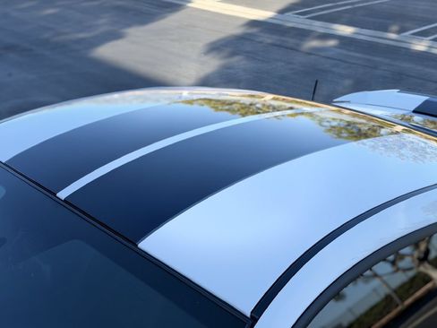 Used 2011 Ford Mustang Shelby GT500 w/ Electronics Pkg RWD image 33