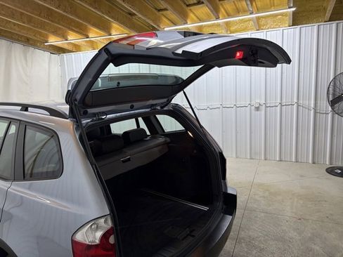 Used 2004 BMW X3 3.0i image 10