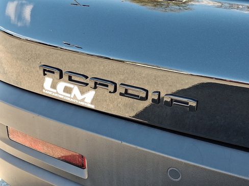 Used 2023 GMC Acadia SLE w/ Driver Convenience Package image 33