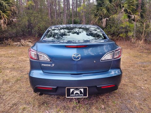 Used 2010 MAZDA MAZDA3 i Sport image 5