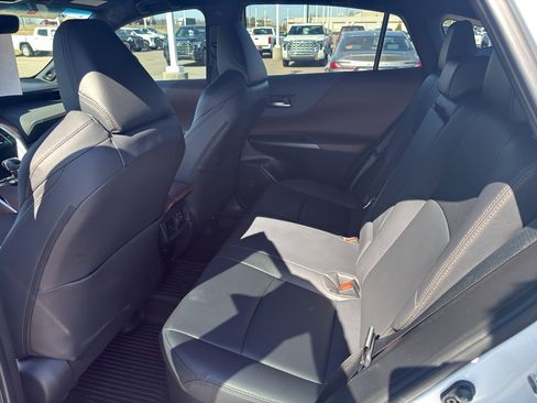 Certified 2024 Toyota Venza XLE image 11