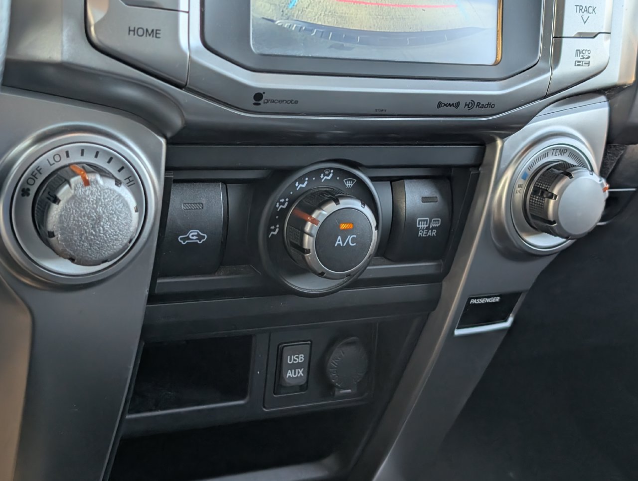 Used 2019 Toyota 4Runner SR5 Premium RWD image 17
