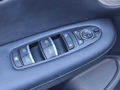 Used 2025 INFINITI QX50 Luxe AWD/4WD image 17