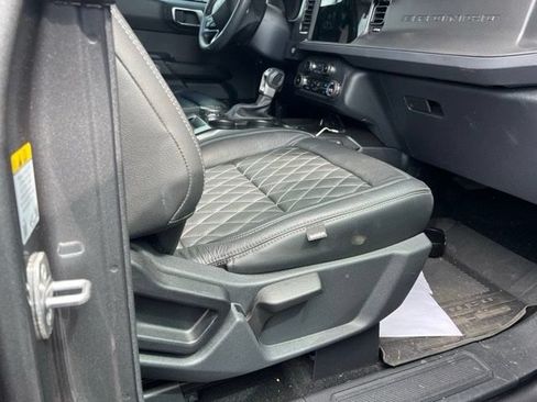 Used 2025 Ford Bronco 4-Door AWD/4WD image 6