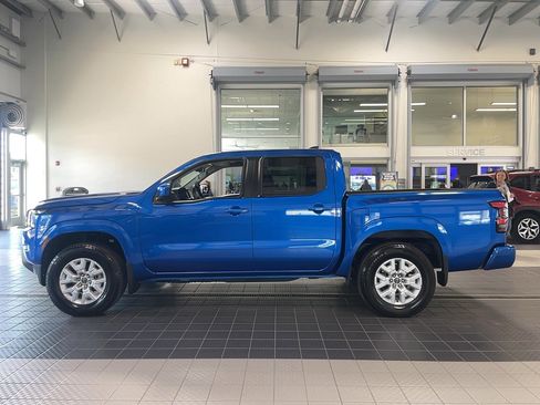 Used 2024 Nissan Frontier SV w/ SV Convenience Package AWD/4WD image 4