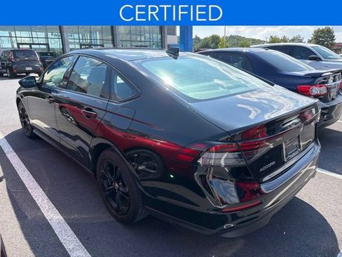 Certified 2025 Honda Accord SE image 6