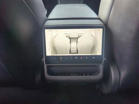 Used 2024 Tesla Model 3 Performance image 18