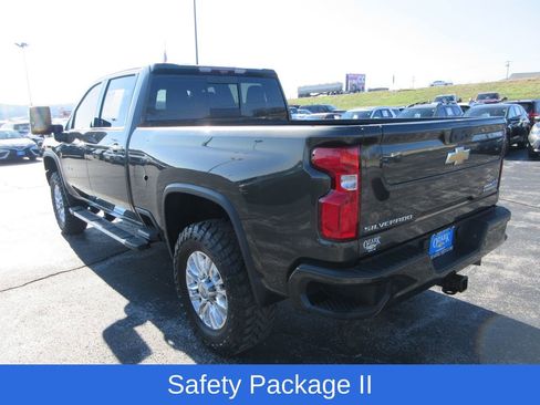Used 2023 Chevrolet Silverado 2500 High Country w/ Z71 Off-Road Package image 3