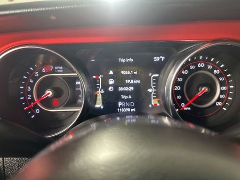 Used 2021 Jeep Wrangler Unlimited Rubicon w/ Cold Weather Group AWD/4WD image 13