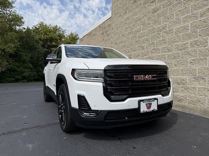 Used 2023 GMC Acadia SLE w/ Driver Convenience Package