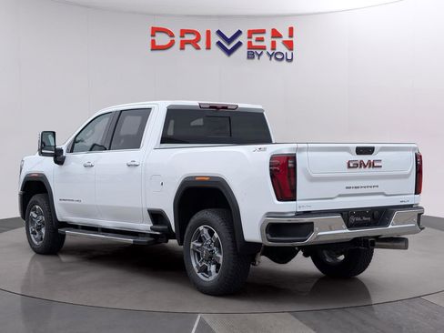 New 2026 GMC Sierra 2500 SLT w/ SLT Premium Package AWD/4WD image 3